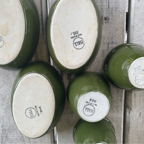 Hall Ceramic 6 Pc (3) 2081 Olive Green Boston Baker Dish (3) 352 Ramekin Cups - Picture 14 of 16